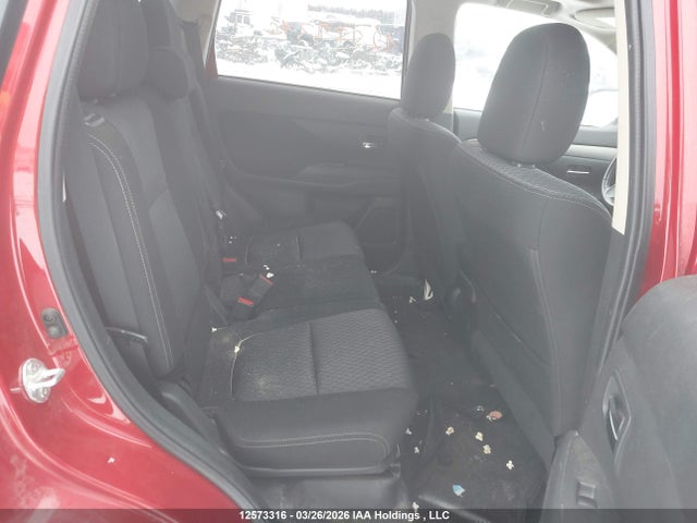 JA4JZ3AX3FZ601067 Mitsubishi Outlander Se