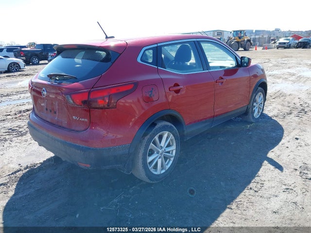 JN1BJ1CR3JW287602 Nissan QASHQAI