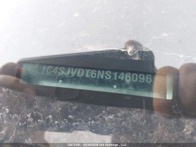 1C4SJVDT6NS146096 Jeep Wagoneer Series Iii