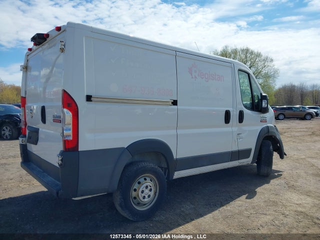 3C6TRVNG4JE115173 RAM Promaster 1500 Low Roof