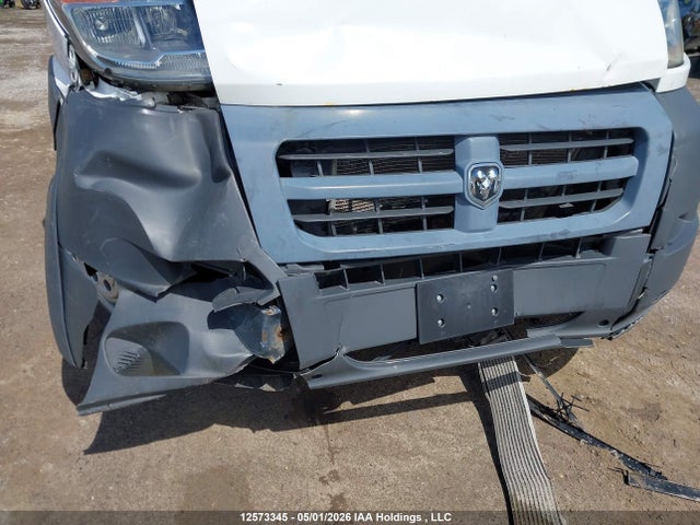 3C6TRVNG4JE115173 RAM Promaster 1500 Low Roof