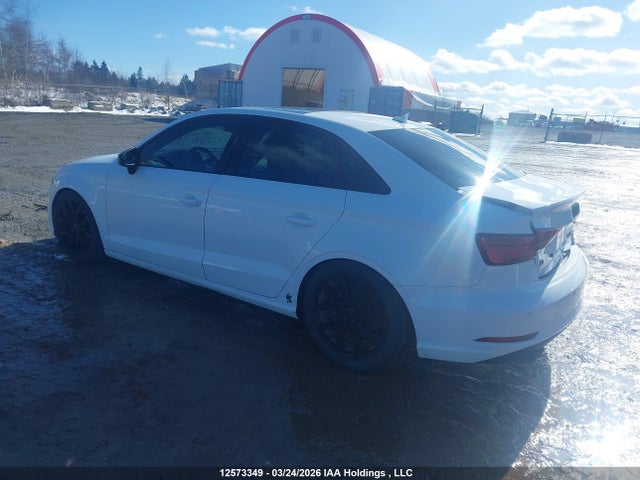 12573349 :رقم المزاد ، WAUCUGFF1H1033226 vin ، 2017 Audi A3 2.0t Progressiv مزاد بيع