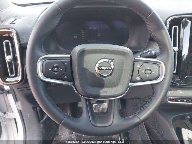 YV4L12UCXS2516042 Volvo Xc40 B5 Plus Dark Theme