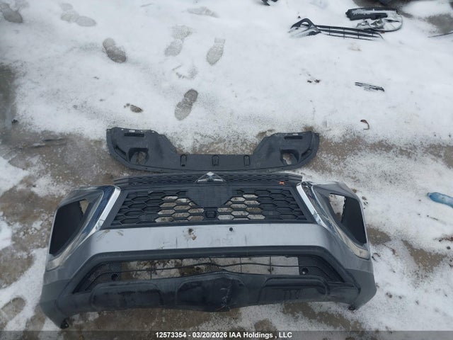 JA4ATUAA0PZ608708 Mitsubishi Eclipse Cross Es