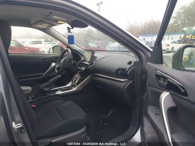 JA4ATUAA0PZ608708 Mitsubishi Eclipse Cross Es