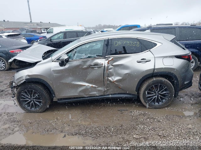 12573358 :رقم المزاد ، 2T2ADCEZ4NC001792 vin ، 2022 Lexus Nx 250 مزاد بيع
