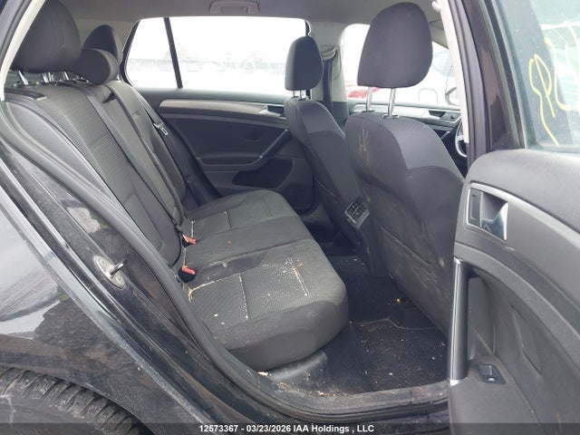 12573367 :رقم المزاد ، 3VW217AU2FM038543 vin ، 2015 Volkswagen Golf مزاد بيع