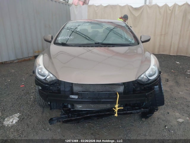 12573369 :رقم المزاد ، 5NPDH4AE8GH670565 vin ، 2016 Hyundai Elantra L+ مزاد بيع