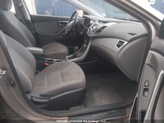 12573369 :رقم المزاد ، 5NPDH4AE8GH670565 vin ، 2016 Hyundai Elantra L+ مزاد بيع