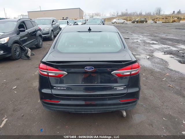 3FA6P0RU5LR157027 Ford Fusion Hybrid Titanium