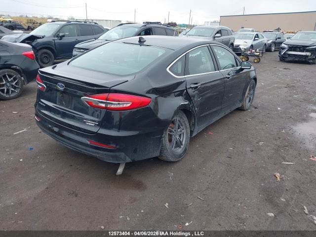 3FA6P0RU5LR157027 Ford Fusion Hybrid Titanium