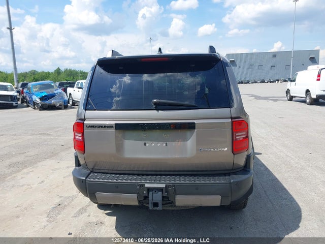 2024 Toyota Land Cruiser მანქანა იყიდება აუქციონზე, vin: JTEABFAJ5R5008101, აუქციონის ნომერი: 12573410