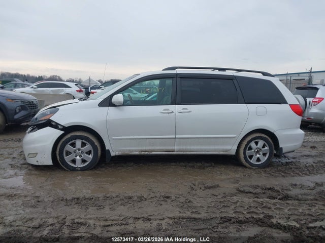 2007 Toyota Sienna Le V6 მანქანა იყიდება აუქციონზე, vin: 5TDZK23C37S045623, აუქციონის ნომერი: 12573417