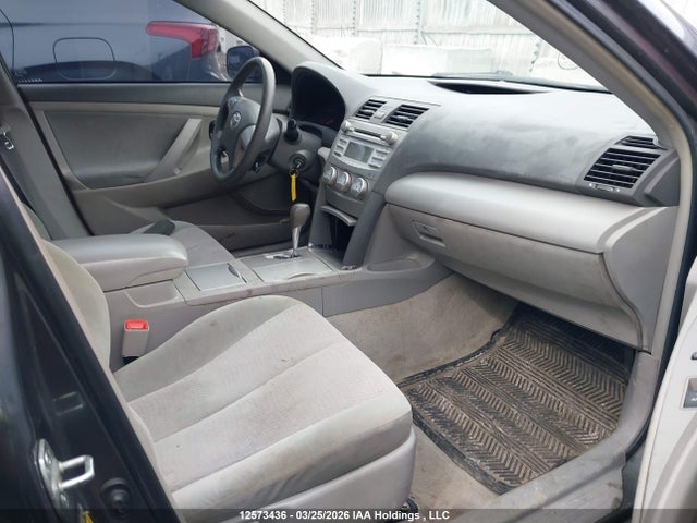12573436 :رقم المزاد ، 4T1BF3EK3AU001281 vin ، 2010 Toyota Camry Se/le/xle مزاد بيع