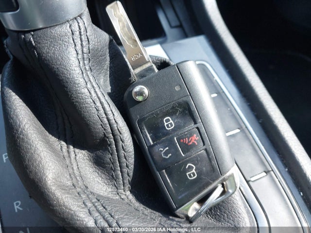 12573460 :رقم المزاد ، 3VWG17AU9JM284875 vin ، 2018 Volkswagen Golf مزاد بيع