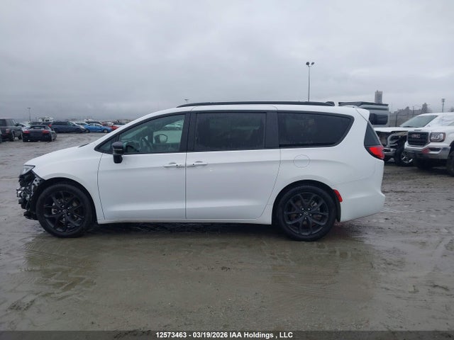 2C4RC1GG3SR582000 Chrysler Pacifica Limited