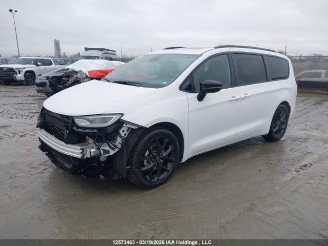 2C4RC1GG3SR582000 Chrysler Pacifica Limited