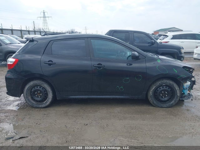 12573488 :رقم المزاد ، 2T1ME4EE7BC006451 vin ، 2011 Toyota Matrix Xrs مزاد بيع