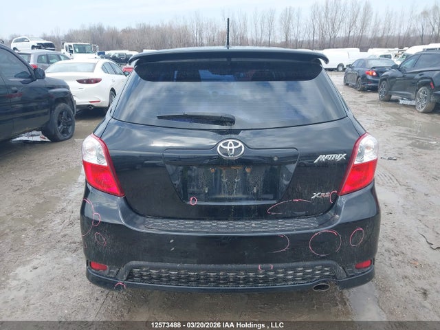 12573488 :رقم المزاد ، 2T1ME4EE7BC006451 vin ، 2011 Toyota Matrix Xrs مزاد بيع