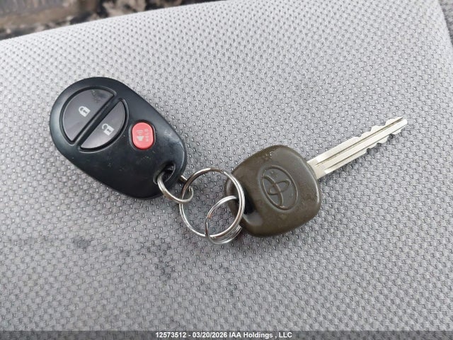 5TDZK3DC9FS628572 Toyota Sienna