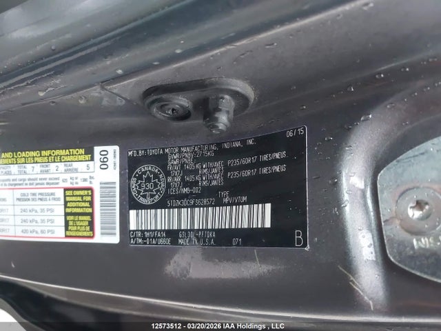 5TDZK3DC9FS628572 Toyota Sienna