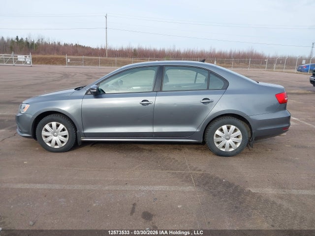 3VW1K7AJ1FM243995 Volkswagen JETTA S