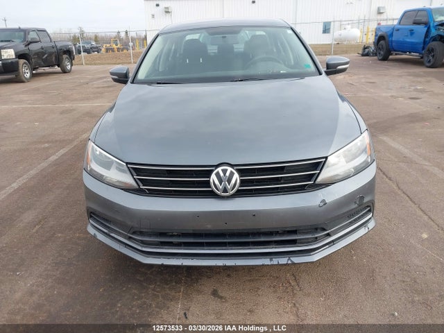 3VW1K7AJ1FM243995 Volkswagen JETTA S