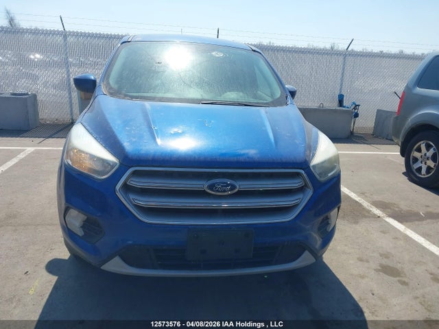 2017 Ford Escape მანქანა იყიდება აუქციონზე, vin: 1FMCU0GD0HUE78686, აუქციონის ნომერი: 12573576