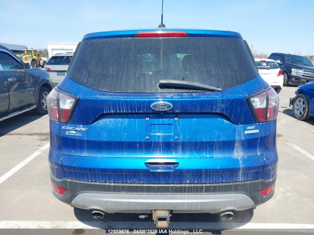 2017 Ford Escape მანქანა იყიდება აუქციონზე, vin: 1FMCU0GD0HUE78686, აუქციონის ნომერი: 12573576