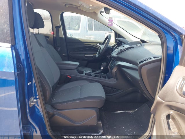 2017 Ford Escape მანქანა იყიდება აუქციონზე, vin: 1FMCU0GD0HUE78686, აუქციონის ნომერი: 12573576