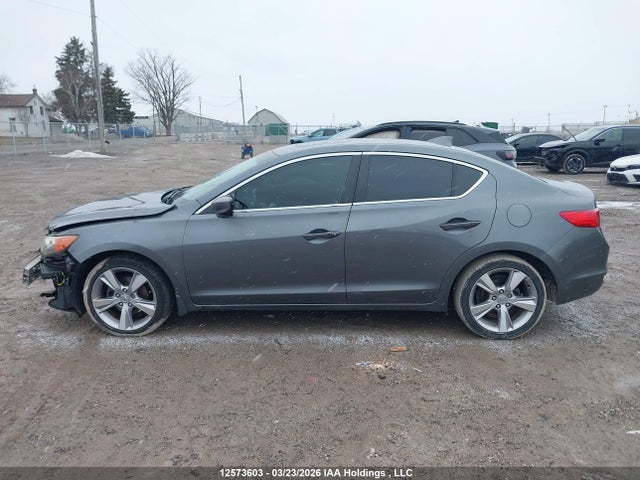 12573603 :رقم المزاد ، 19VDE1F78DE401864 vin ، 2013 Acura Ilx 20 Tech مزاد بيع