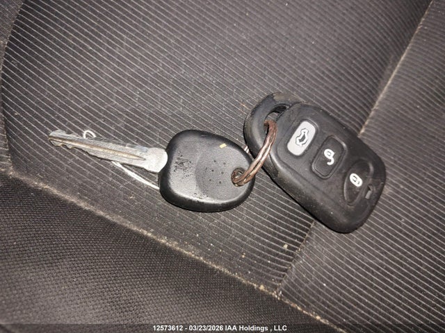 KMHD84LF1HU113666 Hyundai ELANTRA GL