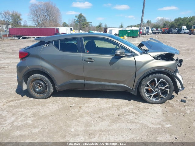 JTNKHMBXXM1118975 Toyota C-HR