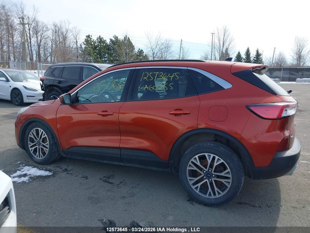 1FMCU0H68LUA60255 Ford ESCAPE SEL