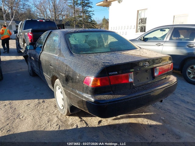 12573652 :رقم المزاد ، JT2BG22K2Y0417851 vin ، 2000 Toyota Camry Ce/le/xle مزاد بيع