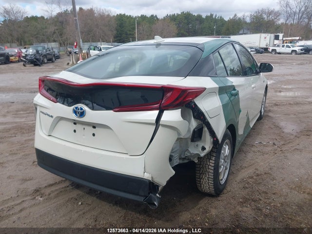 2018 Toyota Prius Prime მანქანა იყიდება აუქციონზე, vin: JTDKARFP3J3069411, აუქციონის ნომერი: 12573663