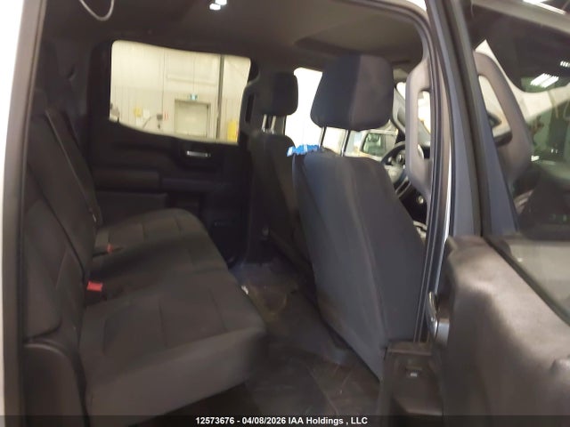 1GCUYBEFXMZ111739 Chevrolet Silverado 1500 Custom