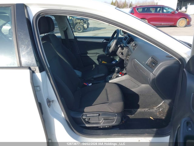 12573677 :رقم المزاد ، 3VW2K7AJXFM356705 vin ، 2015 Volkswagen Jetta مزاد بيع