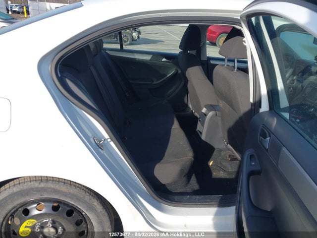 12573677 :رقم المزاد ، 3VW2K7AJXFM356705 vin ، 2015 Volkswagen Jetta مزاد بيع