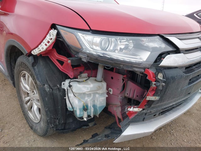 12573683 :رقم المزاد ، JA4AZ2A38GZ600263 vin ، 2016 Mitsubishi Outlander Es مزاد بيع