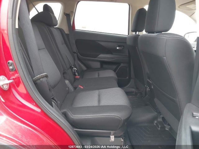 12573683 :رقم المزاد ، JA4AZ2A38GZ600263 vin ، 2016 Mitsubishi Outlander Es مزاد بيع
