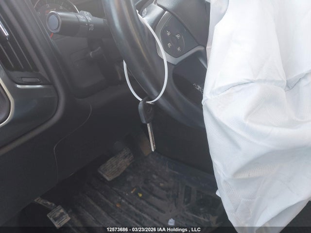 1GCVKREC8HZ288929 Chevrolet Silverado 1500 2lt