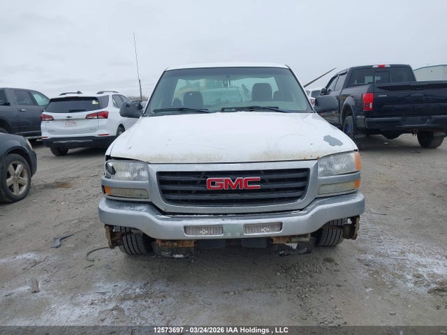 12573697 :رقم المزاد ، 1GTEC14V86E228977 vin ، 2006 Gmc New Sierra C1500 مزاد بيع