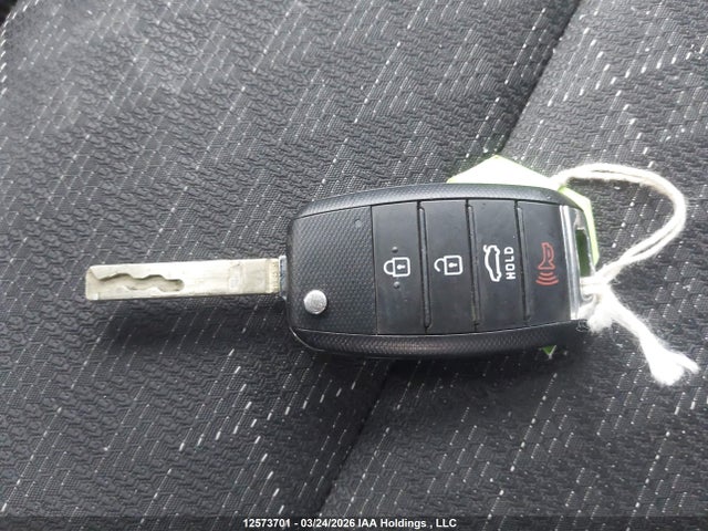 3KPA25AD4ME365212 KIA Rio Lx Premium/lx+