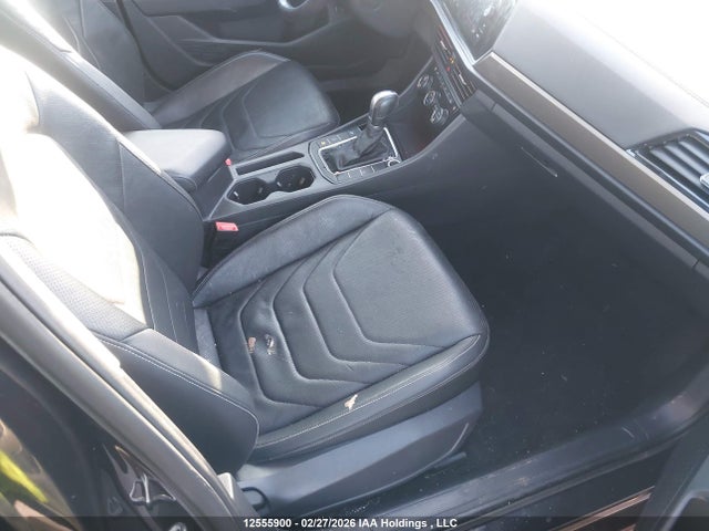 3VWG57BUXKM059515 Volkswagen Jetta 1.4 Tsi Execline