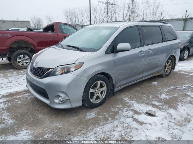 2011 Toyota Sienna Se 8 Passenger მანქანა იყიდება აუქციონზე, vin: 5TDXK3DC2BS037078, აუქციონის ნომერი: 12573713