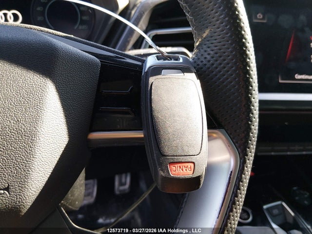 WA1M2AFZXNP013919 Audi Q4 E-tron Technik