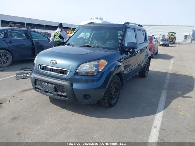 Продаж на аукціоні авто 2011 Kia Soul 2.0l 2u/2.0l 4u/2.0l 4u Burner/2.0l 4u Luxury/2.0l 4u Retro/2.0l 4u Sx, vin: KNDJT2A27B7290111, номер лоту: 12573720