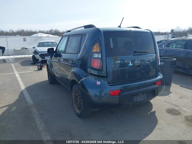 Продаж на аукціоні авто 2011 Kia Soul 2.0l 2u/2.0l 4u/2.0l 4u Burner/2.0l 4u Luxury/2.0l 4u Retro/2.0l 4u Sx, vin: KNDJT2A27B7290111, номер лоту: 12573720