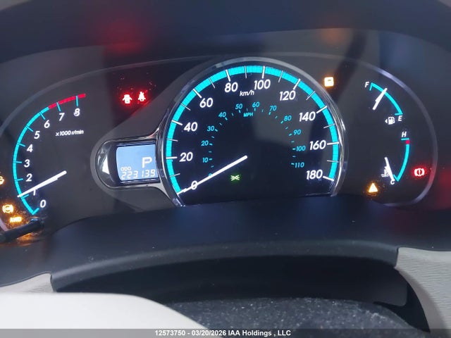 12573750 :رقم المزاد ، 5TDDK3DC8BS022958 vin ، 2011 Toyota Sienna Xle/limited مزاد بيع